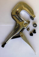 Hyra tång till tryckknappar